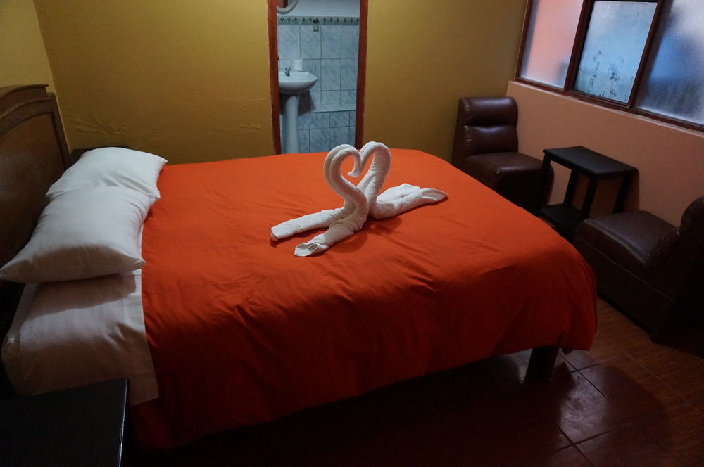 Wasi Away Hostel Ollantaytambo Esterno foto