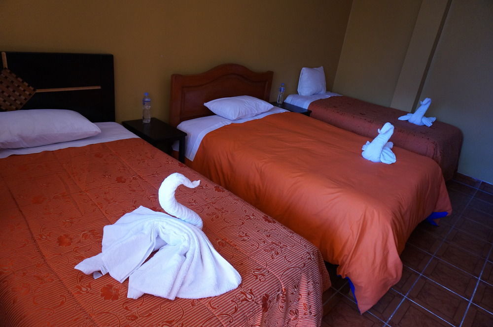 Wasi Away Hostel Ollantaytambo Esterno foto