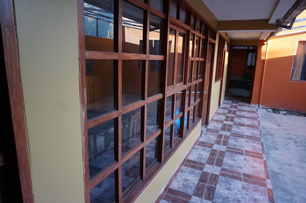 Wasi Away Hostel Ollantaytambo Esterno foto