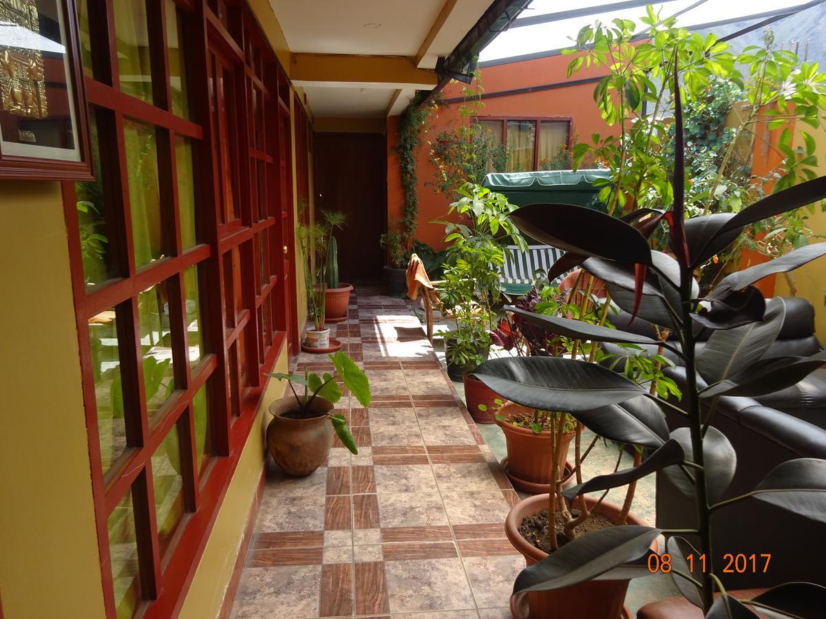 Wasi Away Hostel Ollantaytambo Esterno foto