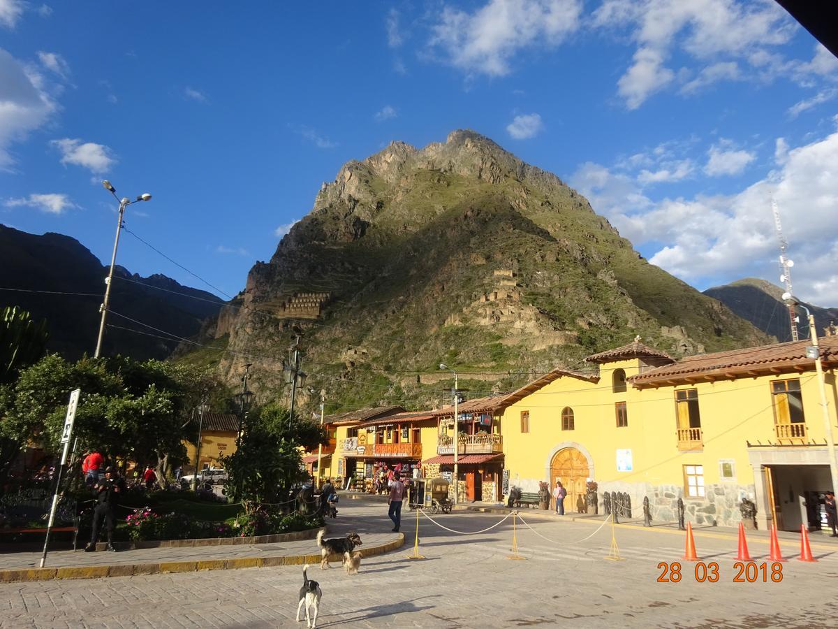Wasi Away Hostel Ollantaytambo Esterno foto