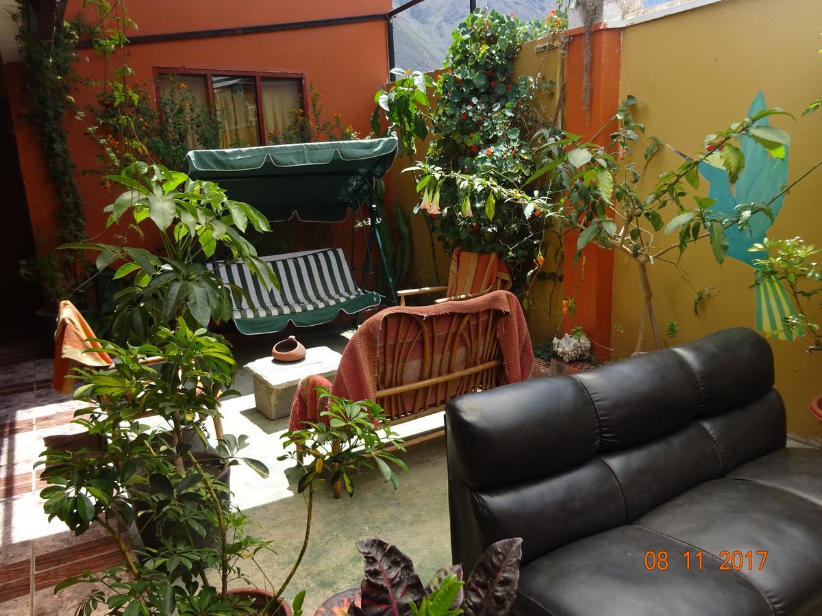 Wasi Away Hostel Ollantaytambo Esterno foto