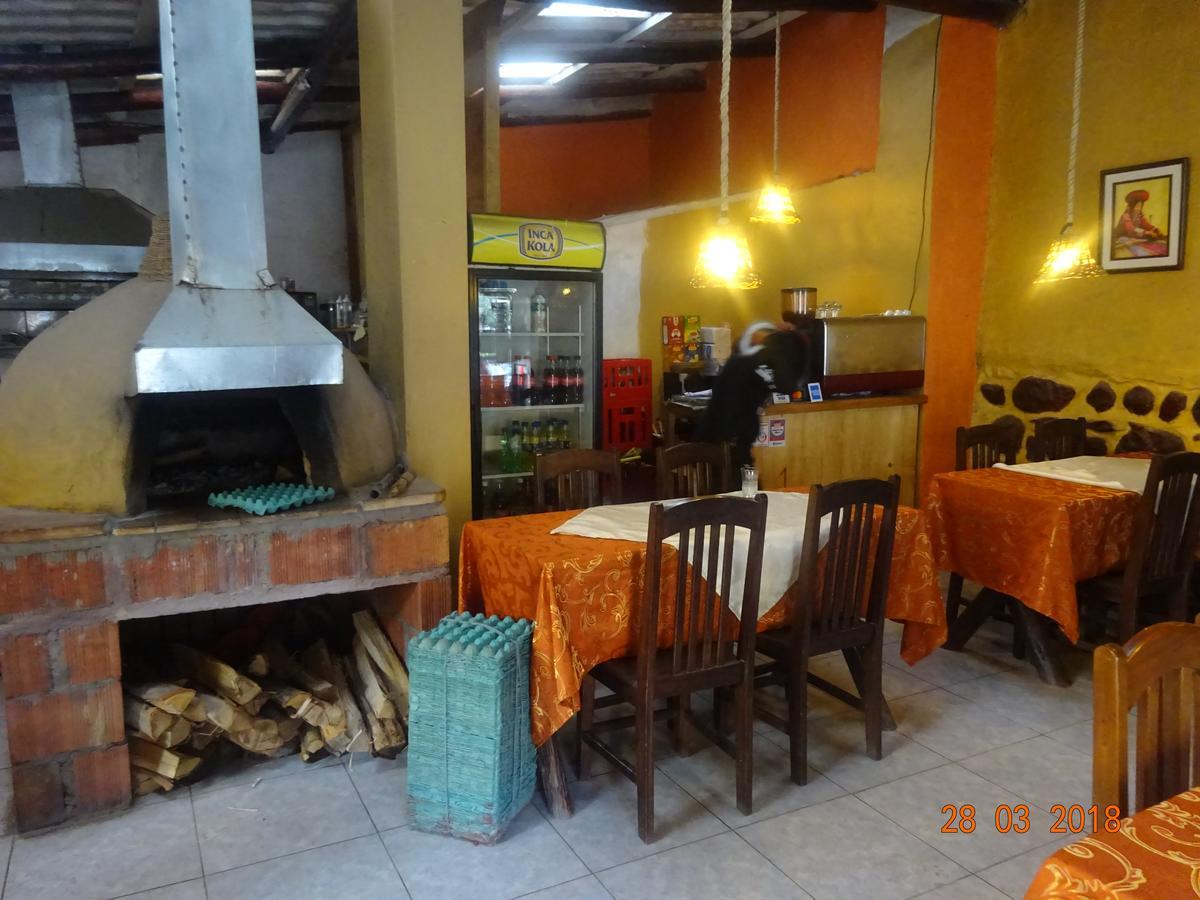 Wasi Away Hostel Ollantaytambo Esterno foto